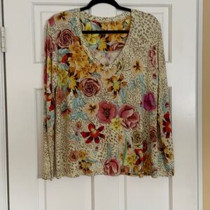 Beautiful bamboo rayon “Janie” long sleeve top from Johnny Was